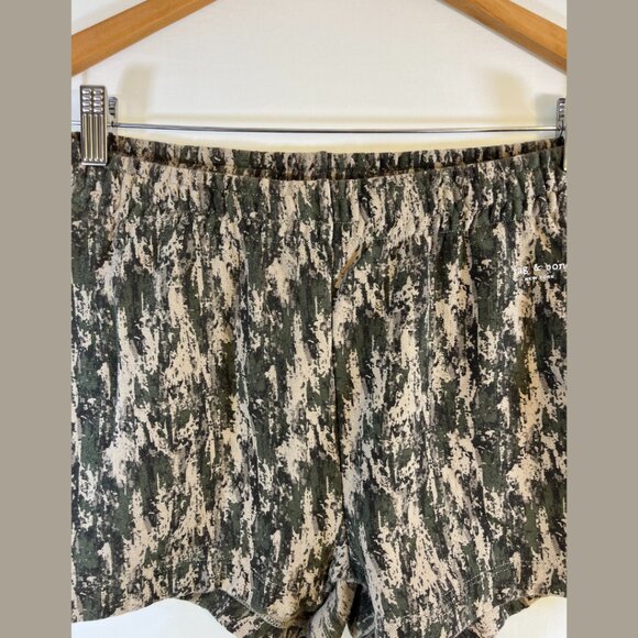 Rag and Bone Green Camo Print City Short - size M - Picture 3 of 8